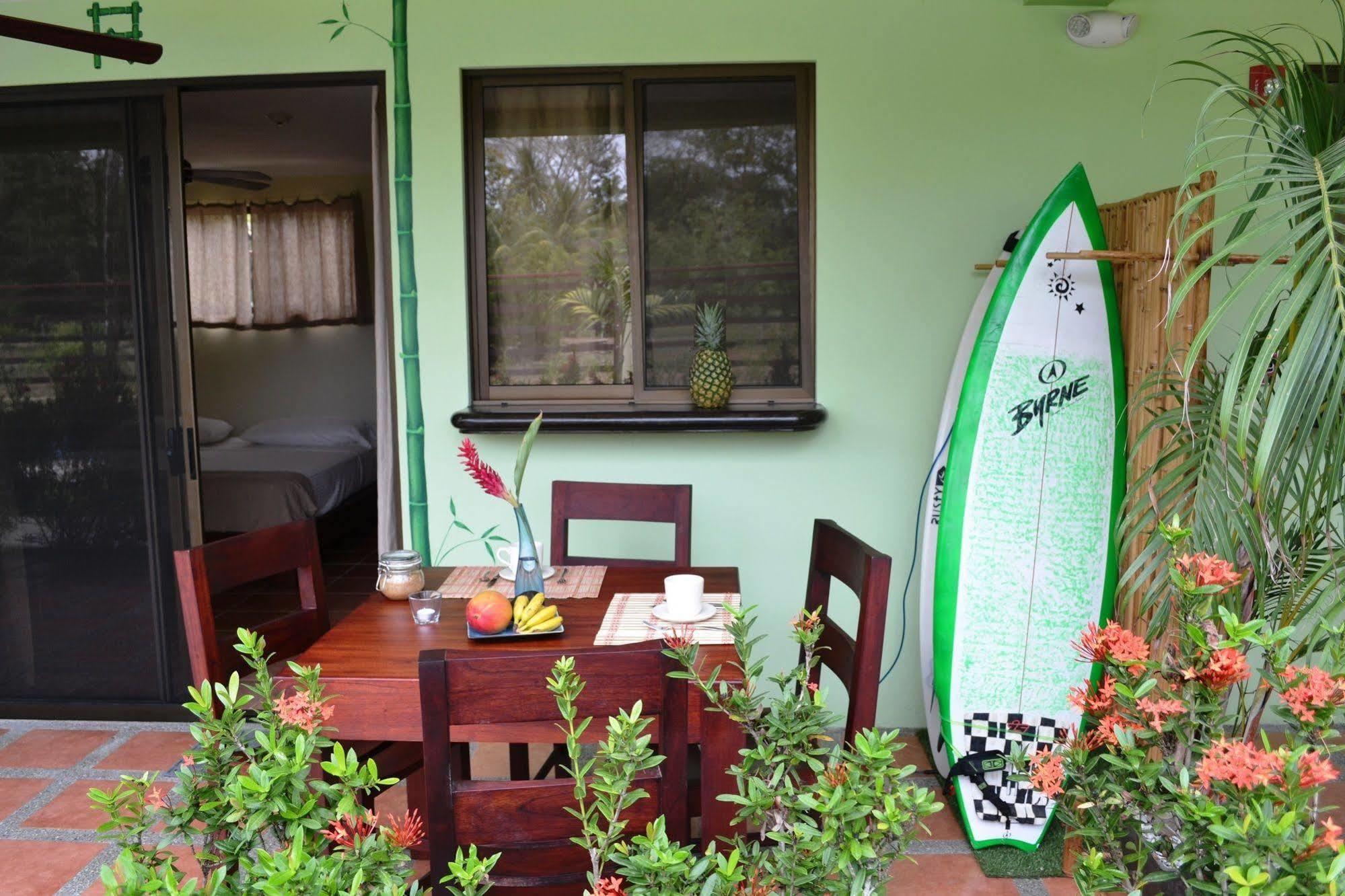 Mavi Surf Hotel Dominical Exteriér fotografie